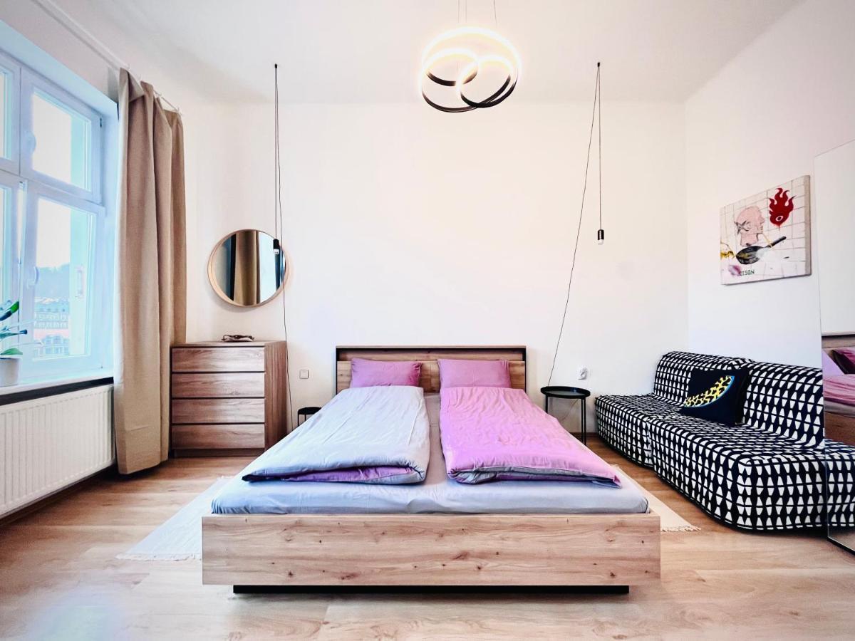 Sunny City - Apartment In Spa Zone With Private Garage Karlovy Vary Exterior photo